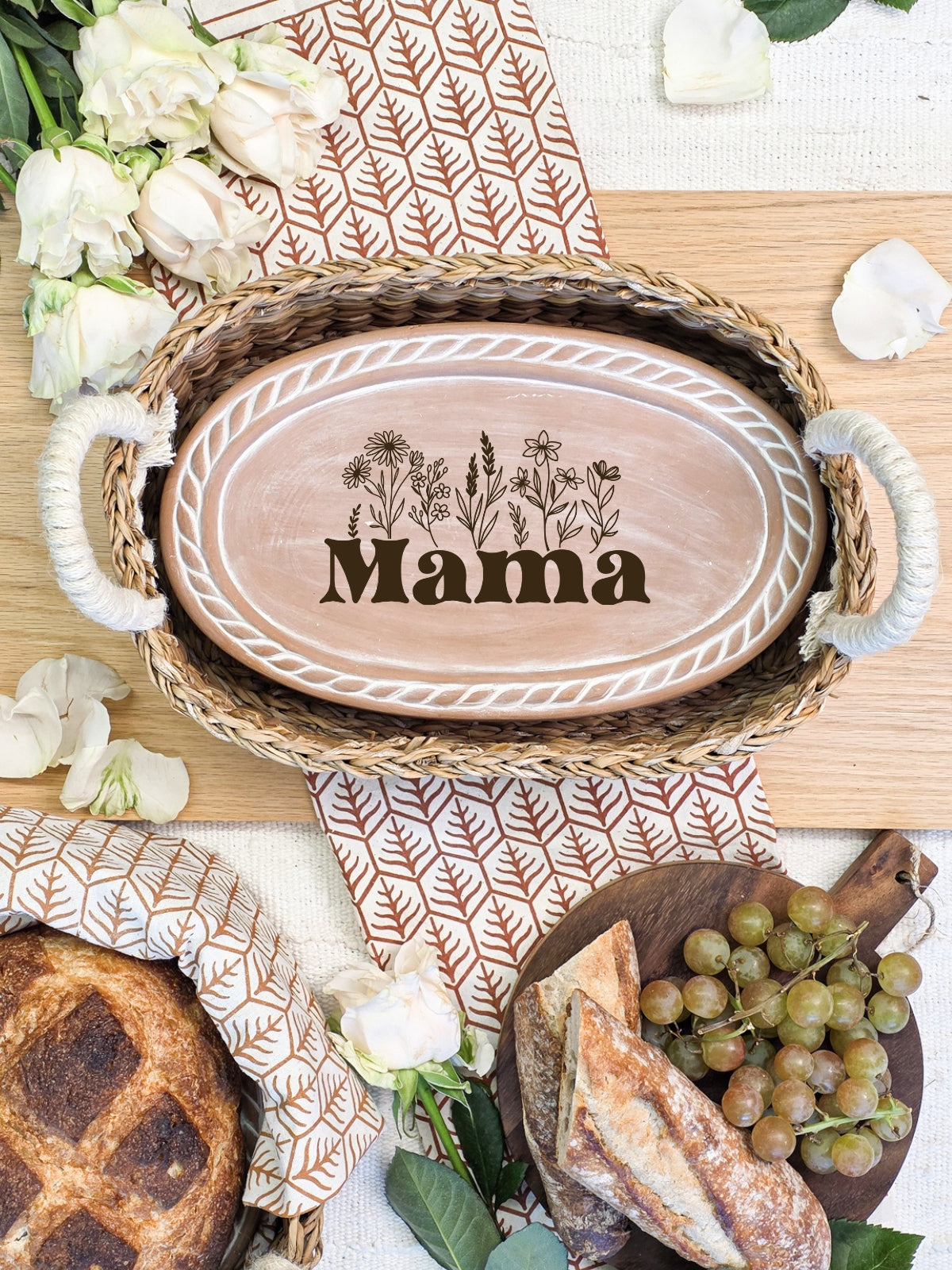Bread Warmer & Basket - Mom Oval
